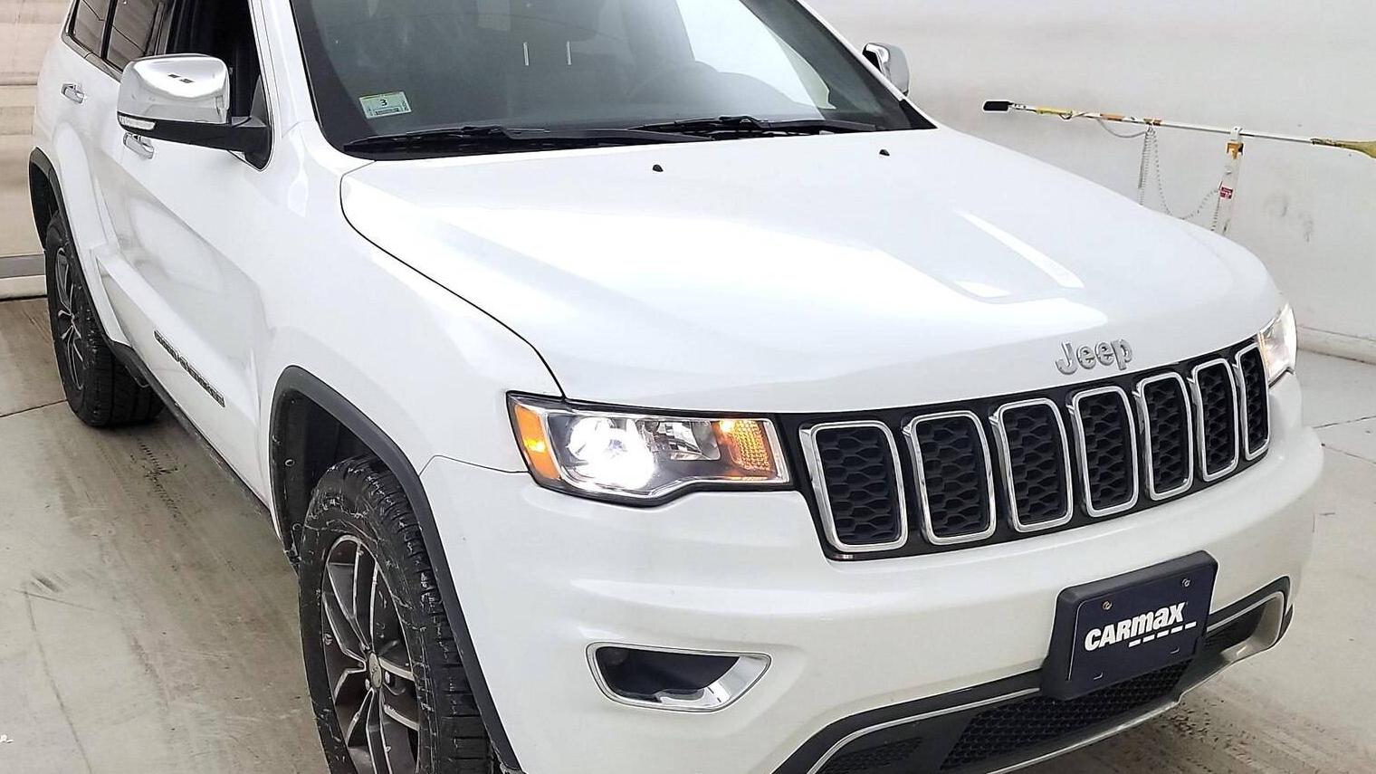 JEEP GRAND CHEROKEE 2017 1C4RJFBG7HC815159 image